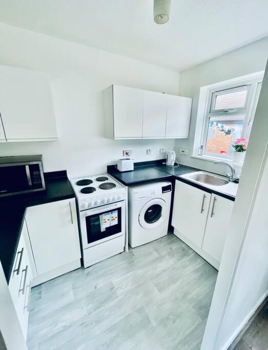 The Herald House Dartford 3 Bedroom Apartment מראה חיצוני תמונה