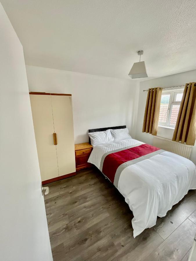 The Herald House Dartford 3 Bedroom Apartment מראה חיצוני תמונה